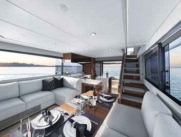 Maritimo M55 Black Edition  Mk2, Interior