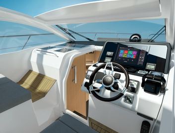 Sealine S335, Helm Station