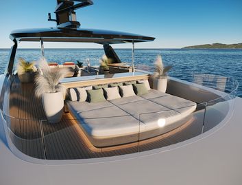 Sirena 42M, Fly Deck/Sportdeck