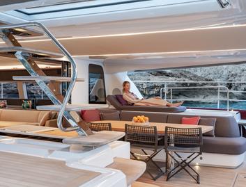 Lagoon Sixty 7, Deck Area