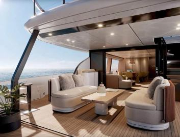 Azimut Fly 82, Deck Area