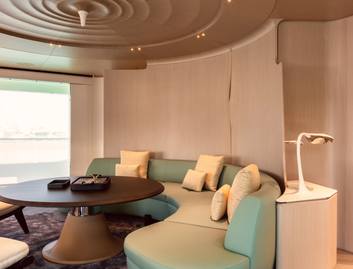 Cantiere delle Marche RJ 155 , Interior