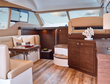 Rodman Spirit 42 Fly Gen 2, Interior