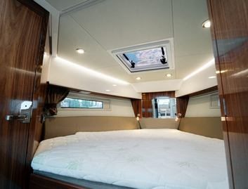 Aquador 250HT , Accommodation