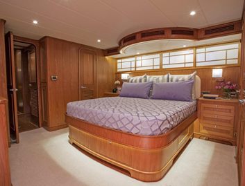 Outer Reef 650 Motoryacht Mk1, Accommodation