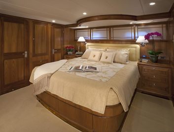 Outer Reef 630 Cockpit Motoryacht, Accommodation