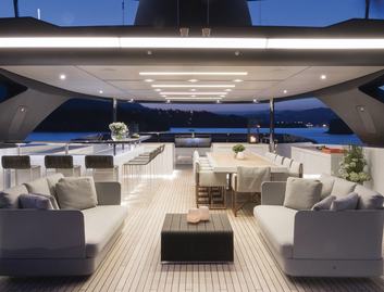 Sanlorenzo 52Steel Mk1, Fly Deck/Sportdeck