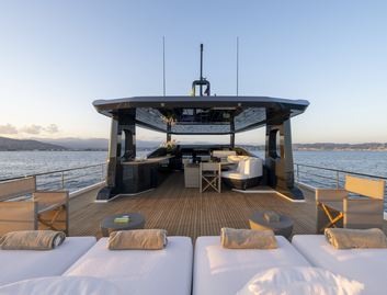 Arcadia A80new, Fly Deck/Sportdeck