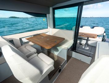 Saxdor 320 GTC, Interior