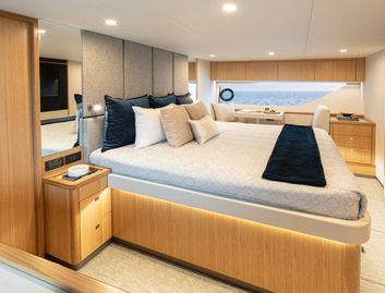 Riviera 58 Sports Motor Yacht, Accommodation