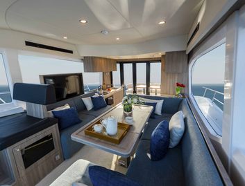 Gulf Craft Majesty 49, Interior