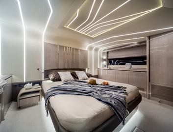 Galeon 700 Skydeck Mk2, Accommodation