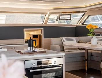 Aquila 46 Yacht , Interior