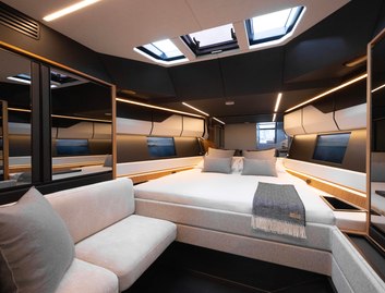 Wally wallypower50X , Accommodation