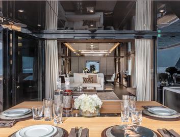 Custom Line Saetta 106&#039; , Deck Area