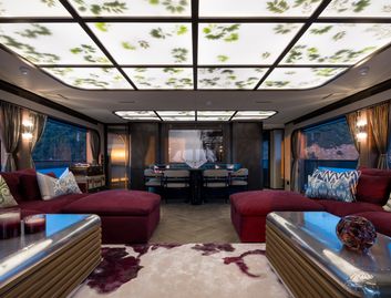 Sirena 118, Interior