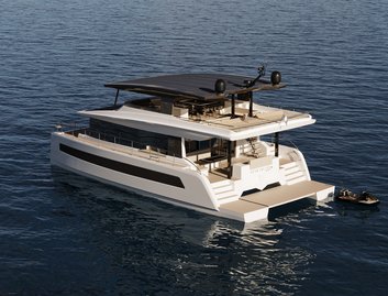 VisionF 65, Deck Area