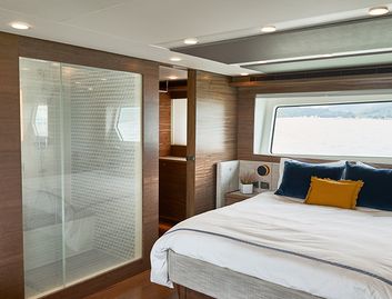 CL Yachts CLB72, Accommodation