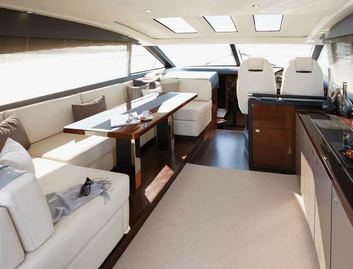 Princess V52 Gen 2, Interior