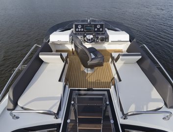 Galeon 430 Skydeck, Fly Deck/Sportdeck