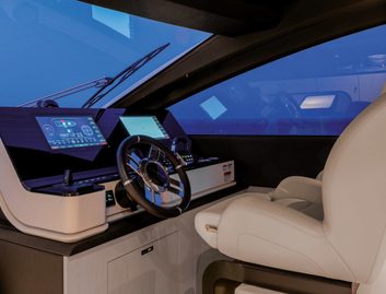 Azimut Fly 78 Gen 2, Helm Station