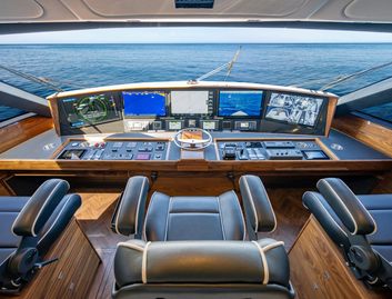 Viking 90C Mk2, Interior