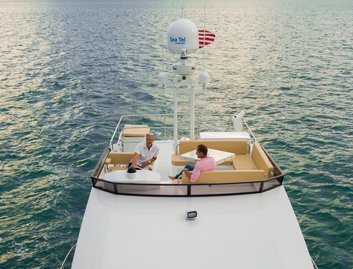 Sundeck 620, Fly Deck/Sportdeck