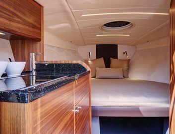 Windy W29 Coho GT, Interior