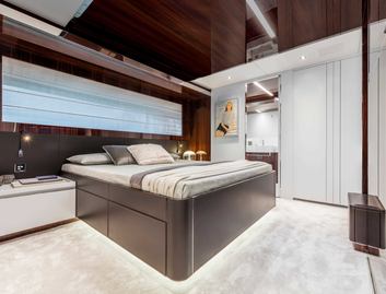 Riva 110&#039; Dolcevita, Accommodation