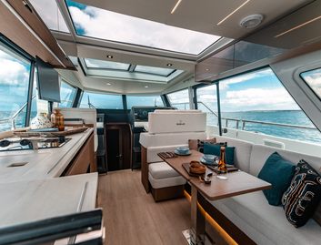 Wellcraft 44 Explorer, Interior