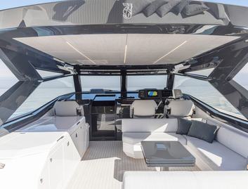 SantaSevera 52 Sport, Deck Area