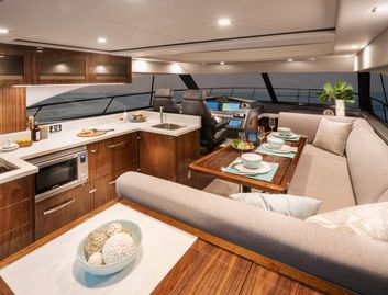 Riviera 4800 Sport Yacht Series II  Platinum Edition Mk2, Interior