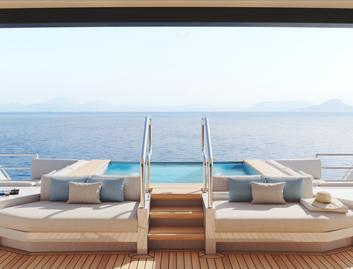 Heesen 5700 Aluminium, Deck Area