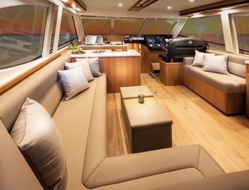 Riviera 45 Open Flybridge, Interior