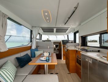Beneteau Swift Trawler 37 Fly , Interior