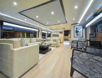 Gulf Craft Nomad 75, Interior