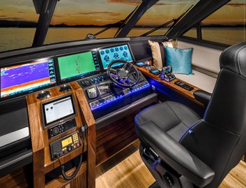 Riviera 68 Sport Motor Yacht Mk2, Helm Station