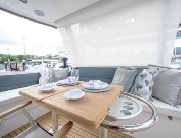 Sessa Marine F48, Deck Area