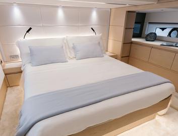 Solaris Power 52 Open ST , Accommodation