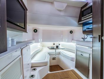 Grady-White Canyon 386 , Interior