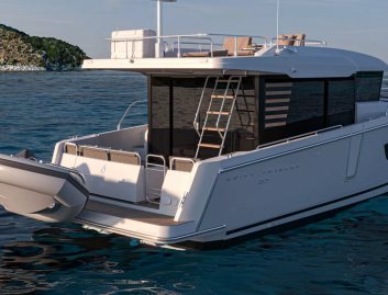 Beneteau Swift Trawler 37 Sedan , Deck Area
