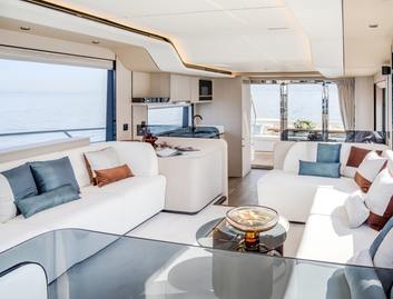 Gulf Craft Majesty 65 , Interior