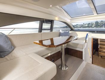 Fairline Targa 45 GT, Interior