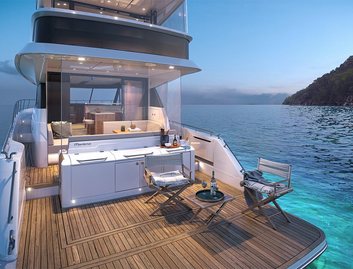 Maritimo M55 Gen 1, Deck Area