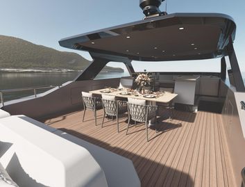 Outer Reef Yachts Adventure 780 , Fly Deck/Sportdeck