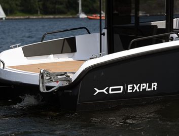 XO Boats EXPLR 10 Sport + IB, Deck Area