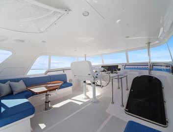 Outer Reef 670 Azure Sport Yacht, Fly Deck/Sportdeck