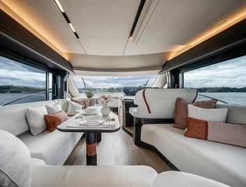 Galeon 520 Fly , Interior