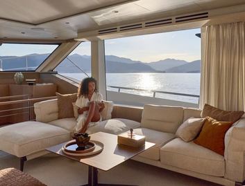 Prestige M7, Interior