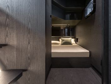 Bluegame BGF45 , Interior